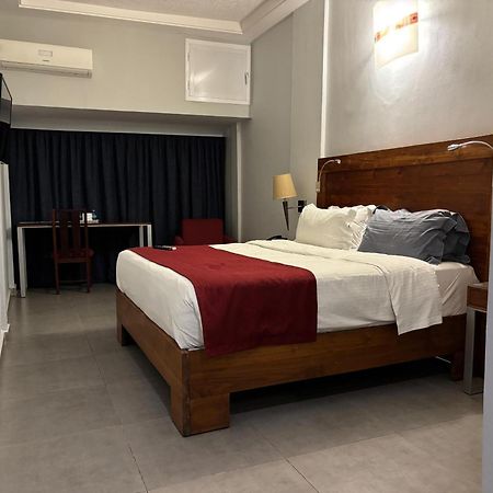 Hotel Du Lac Котону Экстерьер фото