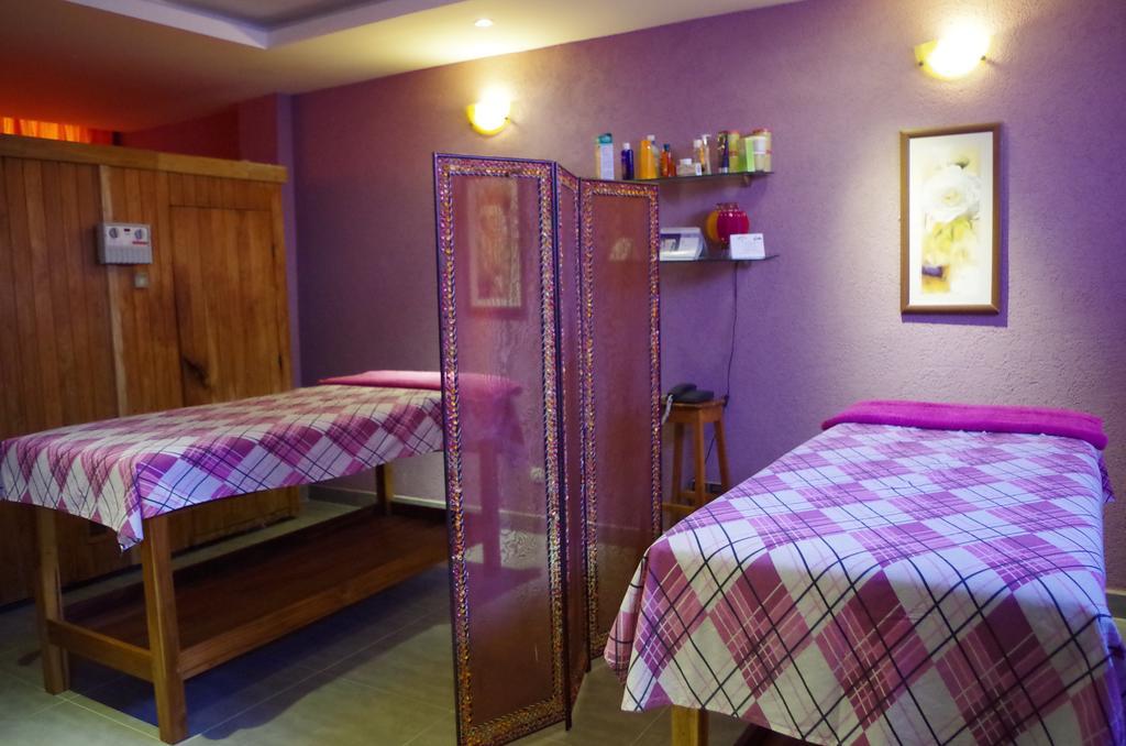 Hotel Du Lac Котону Экстерьер фото