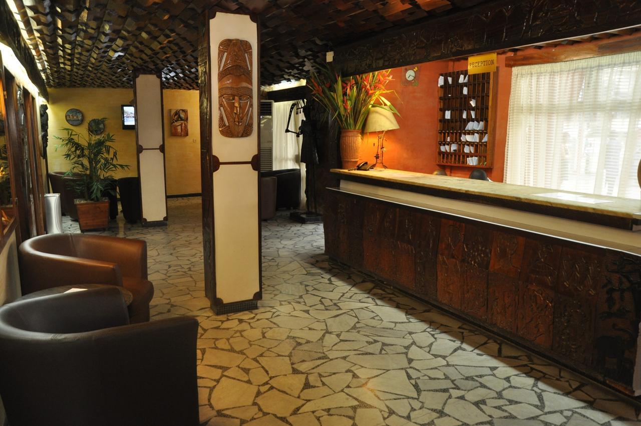 Hotel Du Lac Котону Экстерьер фото