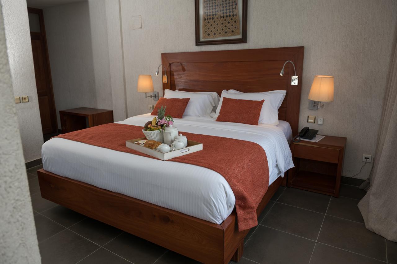 Hotel Du Lac Котону Экстерьер фото