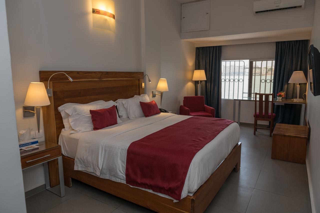 Hotel Du Lac Котону Экстерьер фото